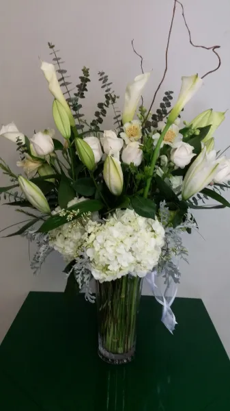 White Purity Bouquet - Click Image to Close