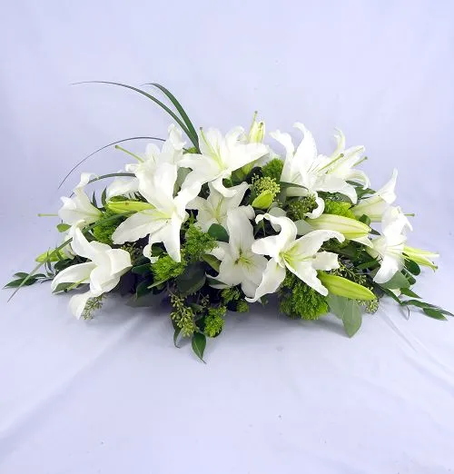 White Lily Centerpiece - Click Image to Close