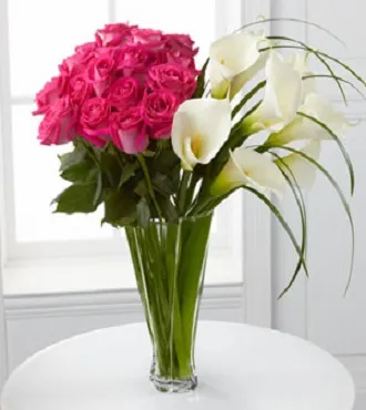 Irresistible Luxury Rose And Calla LIly Bouquet - Click Image to Close