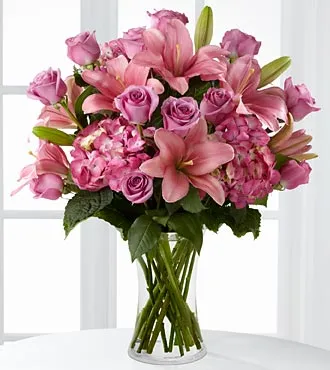 Magnificient Luxury Rose Bouquet - Click Image to Close