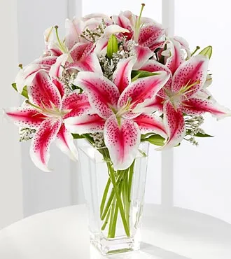 Pink Lily Bouquet - Click Image to Close