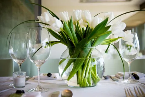 The White Tulip Elegance ( 15 tulips ) - Click Image to Close