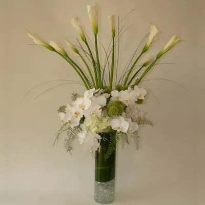 Elegant In White Bouquet - Click Image to Close
