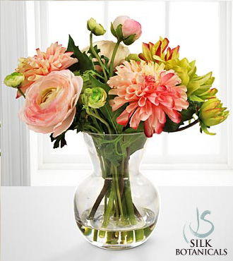 Dahlia & Ranunculus Bouquet in Glass Vase