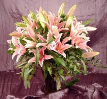 (image for) Lavish Lilies Bouquet