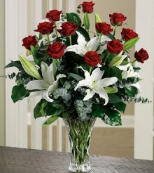 (image for) The Long-Stem Roses and Lilies Arrangement