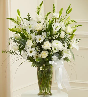 (image for) White Sympathy Vase