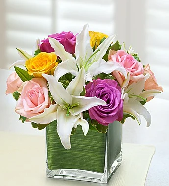(image for) Modern Embrace Pastel Rose and Lily Cube