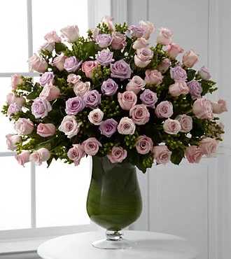(image for) Applause Luxury Rose Bouquet