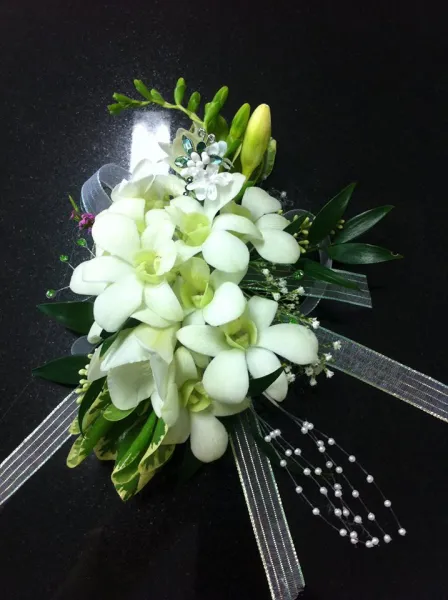 (image for) Extravagance Orchid Corsage
