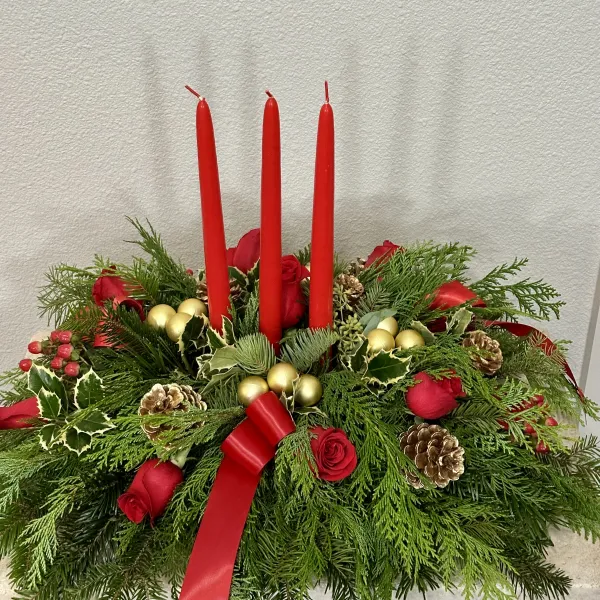 (image for) Classic Christmas Centerpiece