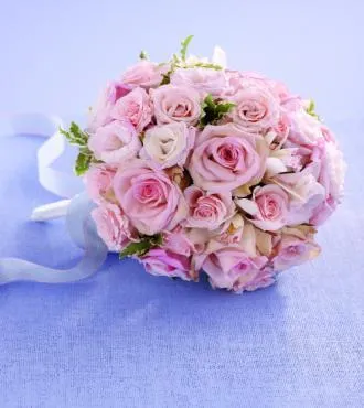 Dawn Rose Bouquet - Click Image to Close