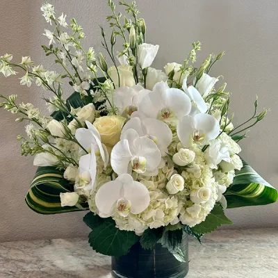 Dream in White Bouquet