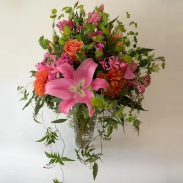 The English Country Garden Bouquet - Click Image to Close