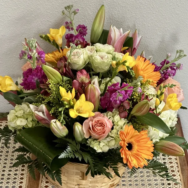 (image for) Colorful Spring Mix Basket