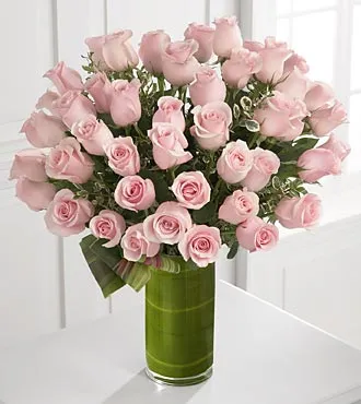 Delighted Luxury Rose Bouquet - Click Image to Close