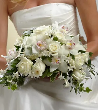 White On White Bouquet - Click Image to Close