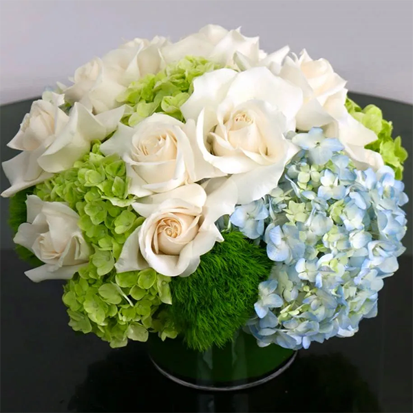 Cloud in the Sky Bouquet - Click Image to Close